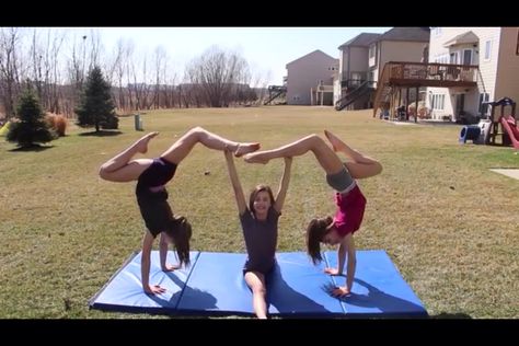 3 person stunts!!! Acro Partner Tricks, Partner Tricks Dance, 3 People Yoga Poses, Three Person Yoga Poses, Partner Tricks, 3 Person Yoga Poses, Two Person Yoga Poses, Gymnastics Stunts, Two People Yoga Poses