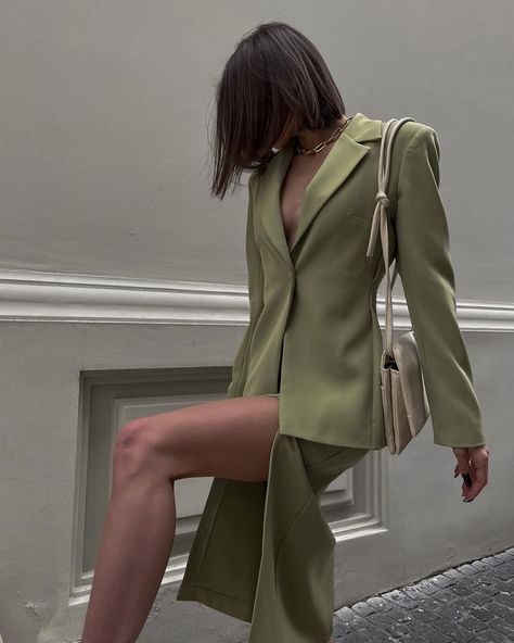 Olive Green Fashion Aesthetic, Matcha Milk, Story Templates, Classy Aesthetic, Green Fashion, Summer Wear, Classy Outfits, Suits For Women, Trendy Outfits