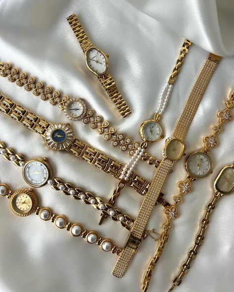 We love these pieces so much💗💗 • • • Shop now, link in bio🛍️ • • • • • #vintagewatch #vintageinspired #oldmoneyaesthetic #vintagestyle #rarejewelry #vintagewatches #daintywatch #goldwatch #vintageaesthetic #trending #rarefinds Old Money Gold Jewelry, Vintage Accessories Aesthetic, Vintage Jewelry Aesthetic, Jewelry Accessories Aesthetic, Money Aesthetics, Pretty Watches, Rare Jewelry, Feminine Jewelry, Unique Jewelry Gifts