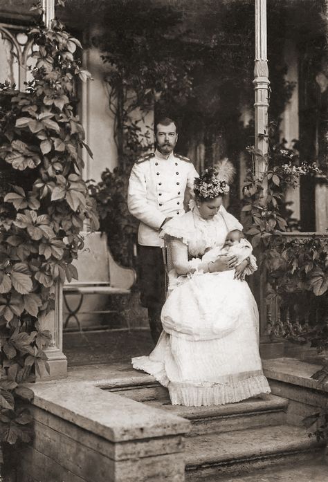 Grand Duchess Tatiana, Tsarina Alexandra, Grand Duchess Tatiana Nikolaevna Of Russia, Tatiana Romanov, Empress Alexandra, Familia Romanov, Tatiana Nikolaevna, Alexei Romanov, Romanov Sisters