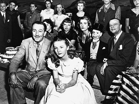 Walt Disney with Kathryn Beaumont (voice of "Alice,") on set for "One Hour in Wonderland." Behind him are his daughters, Diane and Sharon, sitting next to Edgar Bergen and Charlie McCarthy. Walt Disney And Mickey, Kathryn Beaumont, Alice In Wonderland Aesthetic 1951, Rodgers And Hammerstein Cinderella 1965, Disney Fan, Alice In Wonderland Movie 1951, Alice In Wonderland 1951 Cheshire Cat, Walter Elias Disney, Disney Memories