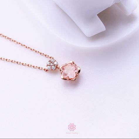 Natural Rose quartz Pendant and Necklace Sterling Silver 925.(RN020) Price: 1,500 THB. Metal: 925 Sterling Silver Ship to worldwide from Thailand https://linktr.ee/Roseandmarry wha#gemstonebracelets #etsyshop #etsyjewelry #dropearrings #pinkoi #pinkoijewelry #sapphirejewelry #naturalbluesapphirebracelet #etsyjewelryshop #silverbracelet #gemstonebracelets #naturalgemstonebracelet #topazbracelet #giftforfrind #silverring #giftformom #giftforher #birthstonebracelet #etsyshop #etsyjewelry #pin... Rose Quartz Pendant, Birthstone Bracelets, Natural Blue Sapphire, Sapphire Jewelry, Quartz Pendant, Necklace Sterling Silver, Gemstone Bracelets, Etsy Jewelry, Silver 925