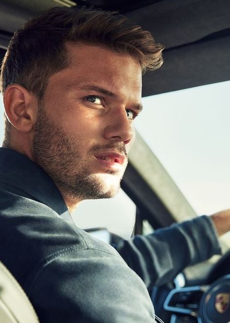 Jeremy Irvine Jeremy Irvine, Tv Actors, Movie Tv, Actors