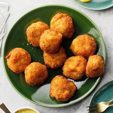 Ham Croquettes With Mustard Sauce Exps Tohca21 46686 B12 16 5b 2 Ham Croquettes Recipe, Ham Croquettes, Meat Patties, Savory Snack Recipes, Croquettes Recipe, Easter Appetizers, Easy Ham, How To Cook Ham, Mustard Sauce