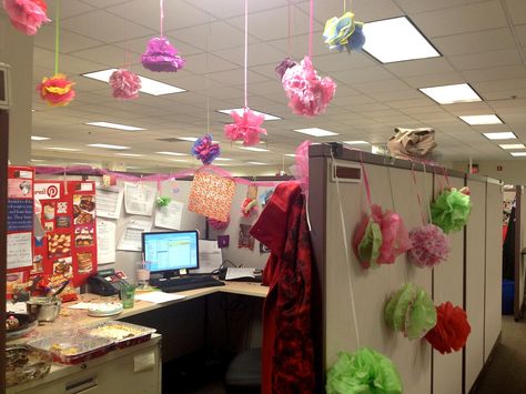 An employee's office decorated for their birthday using only ideas she's pinned on Pinterest down to the snacks made to celebrate! Office Birthday Decorations, Diwali Decoration Lights, Happy Diwali Wallpapers, Diwali Wallpaper, Diwali Decoration Items, Student Christmas Gifts, Diy Diwali Decorations, Office Birthday, Diwali Decor