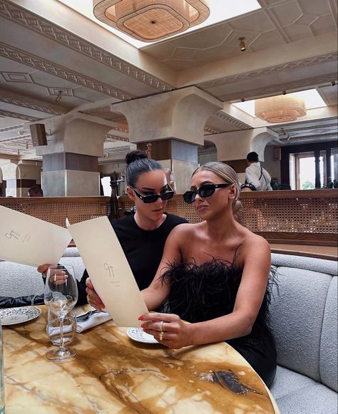 Classy Brunch, Bestie Aesthetic, Brunch Aesthetic, Instagram Feed Tips, Instagram Feed, Dream Life, Strapless Top, Pizza, Wine