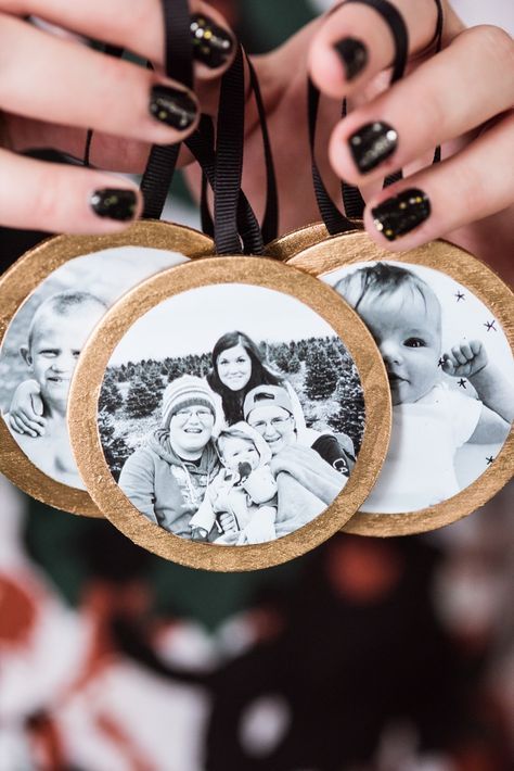 DIY Gilded Photo Ornaments | Homemade ornaments, Christmas DIY ideas, homemade gifts and more from @cydconverse Homemade Ornaments Christmas, Ornaments Christmas Diy, Diy Photo Ornaments, Christmas Diy Ideas, Diy Christmas Gifts For Family, Picture Ornaments, Ornaments Homemade, Photo Christmas Ornaments, Homemade Ornaments