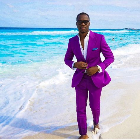 Springtime vibes 📸 @justphilsright Suit @jprstyling Miami Preppy, Purple Groomsmen, Beach Party Wear, Party Wear Suits, Suits Groom, Christmas Suit, Suits Prom, Beach Suit, Purple Suits