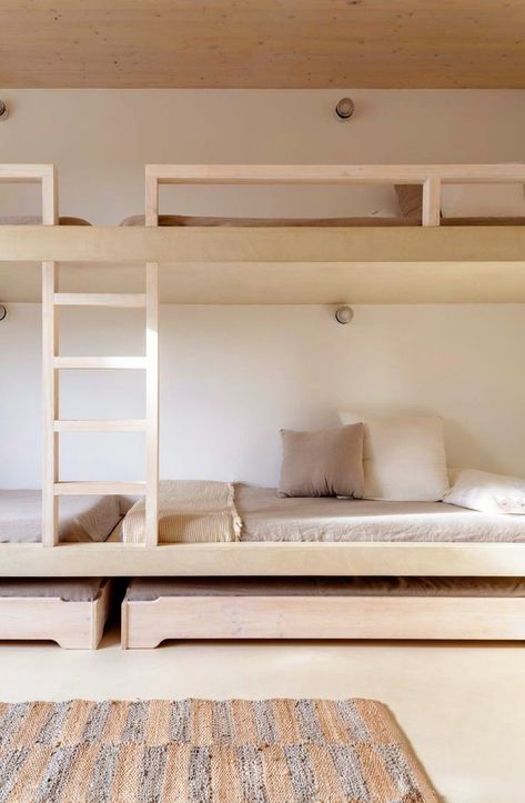 Bunk Bed Room, Bunk Beds Built In, Built In Bunks, Bunk Rooms, Bunk Bed Designs, Bunk Room, Bunk House, Kids Interior, Menorca