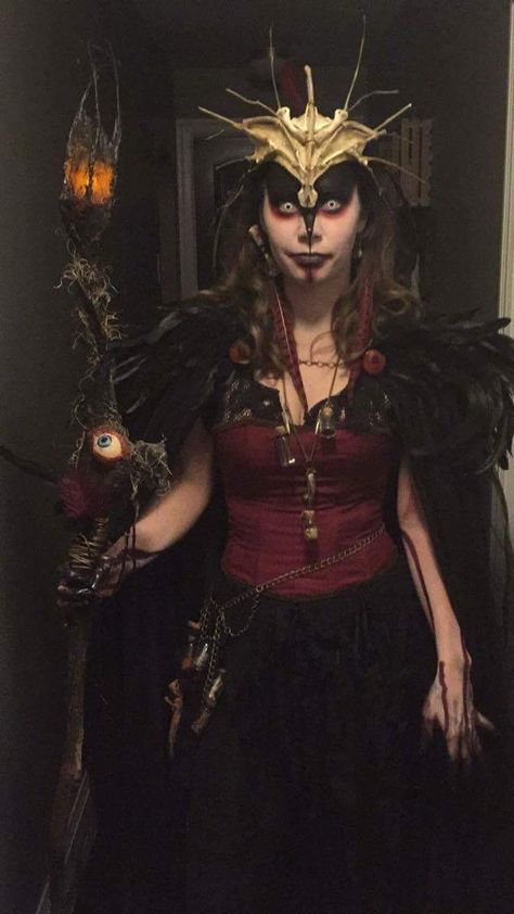 My demon witch costume this year. Value village, dollar store, previously owned finds, lots of paper-mache, real chicken bones, needle, thread and paint Bone Witch Costume, Bone Witch, Fair Costume, Halloween Paper Mache, Demon Witch, Demon Costume, Value Village, Ren Faire Costume, Fair Outfits