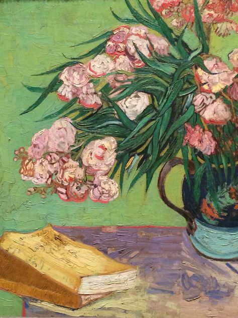 Van Gogh still life with flowers and book فنسنت فان جوخ, Artist Van Gogh, Istoria Artei, Vincent Van Gogh Art, Vincent Van Gogh Paintings, Arte Van Gogh, Van Gogh Museum, Art Van, Van Gogh Paintings