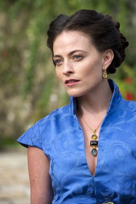 Lara Pulver from Da Vinci's Demons. Sherlock And Irene, Elliot Cowan, Laura Haddock, Lara Pulver, Irene Adler, Sherlock Bbc, Celebrities Female, Amazing Women, Actors & Actresses