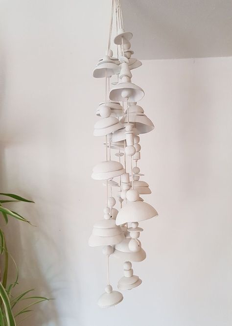 Air Dry Clay Chimes, Diy Air Dry Clay Wall Hanging, Hanging Clay Decorations, Air Dry Clay Hanging Decorations, Air Dry Clay Mobile, Hanging Clay Art, Clay Wall Art Air Dry, Ceramic Chimes, Air Dry Clay Hanging