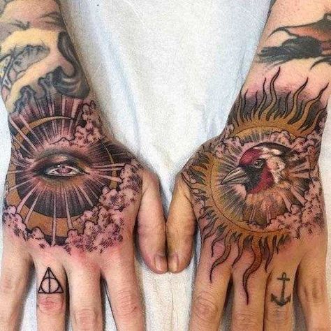 Hyper Realistic Tattoo, Samantha Smith, Finger Tattoo, Up Tattoos, Dark Tattoo, Tattoo Blog, Hand Tattoo, Birds Tattoo, Old School Tattoo