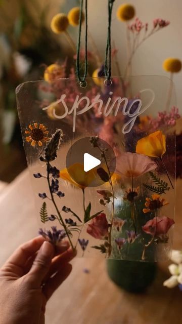 Diy Pressed Flowers Frame, Diy Pressed Flowers, Pressed Flowers Frame, Pressed Flower Frame, Flowers Frame, Frame Diy, Rounded Rectangle, Glass Frame, Plastic Flowers