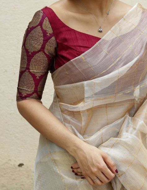 Trending Churidar Designs, Off White Saree Contrast Blouse, Chiffon Saree Blouse Designs Latest, Saree Blouse Styles Latest, Blouse Designs Latest For Silk Saree, Daily Wear Blouse Designs, Traditional Blouse Designs Latest, Set Saree Blouse Designs Kerala, Silk Saree Blouse Designs Pattern Latest