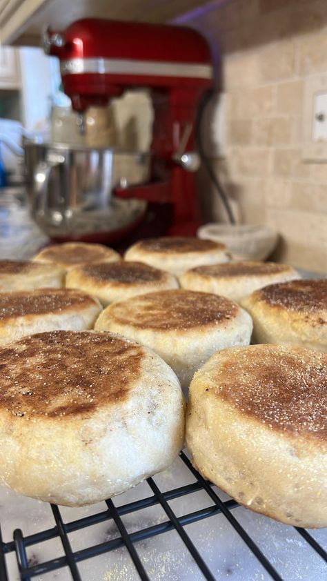 Sourdough English Muffin Recipe, All Purpose Flour Recipes, Easy Sourdough Bread Recipe, Recipe Using Sourdough Starter, Sourdough English Muffins, English Muffin Recipes, Sourdough Pancakes, Sourdough Starter Discard Recipe, English Muffins