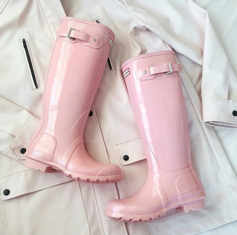 Pink hunter boots outfit