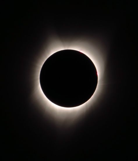 Eclipse Photos, Solar And Lunar Eclipse, Ursula K Le Guin, David Silva, Moon And Stars Wallpaper, Astronomy Facts, Eclipse Solar, Solar Eclipses, Eastern Oregon