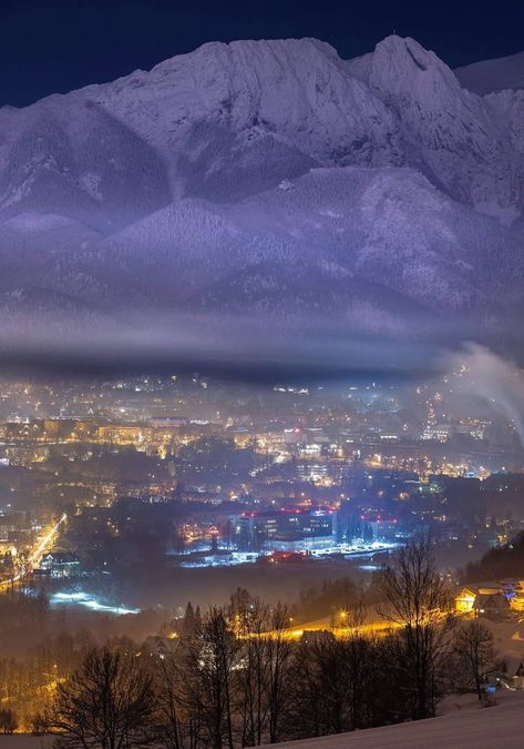 Poland Cities, Zakopane Poland, Europe Aesthetic, Poland Travel, Travel Outdoors, Beautiful Places To Visit, Winter Landscape, Places Around The World, Rafting