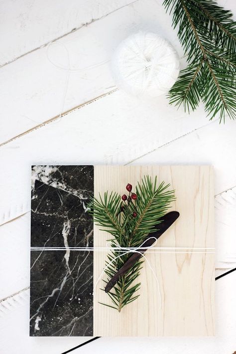 What to do with leftover marble remnants Diy Christmas List, Diy Trays, Stone Tray, Kitchen Diys, Easy Homemade Gifts, Homemade Mothers Day Gifts, Diy Marble, Marble Wood, Woodworking Guide