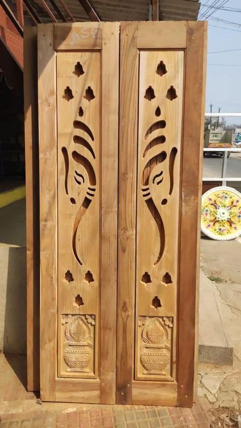 In this video, we will show you the best way to decorate your Modern Wooden Door Designs, with modern design. The most effective and easy way to make your house beautiful. Pooja Wooden Door Design, Puja Room Double Door Design, Pooja Doors Modern, Temple Double Door Design, Double Door Sagwan Design, Double Door Pooja Room Design, Simha Dwaram Door Designs, Pooja Room Wood Door Design, Puja Room Door Design Wood