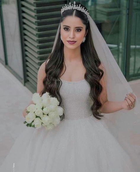 Makeup For White Dress, Bride Hairstyles For Long Hair, Bridal Accesories, Bridal Hair Down, Flowers Nails, Half Up Wedding Hair, Elegant White Dress, Wedding Dress Bustle, Bridal Gowns Vintage