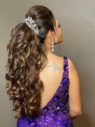 Wedding Ponytail Hairstyles, Bridal Ponytail, Wedding Ponytail, Pony Hairstyles, Hairstyles Design, High Ponytail Hairstyles, Engagement Hairstyles, Feminine Elegance, Simple Ponytails