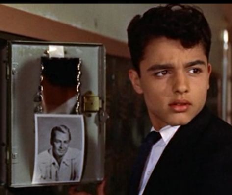 Sal Mineo, Alain Delon, Attractive People, Rest In Peace, Vintage Men, Pop Culture, Hair Cuts, Charms, Film