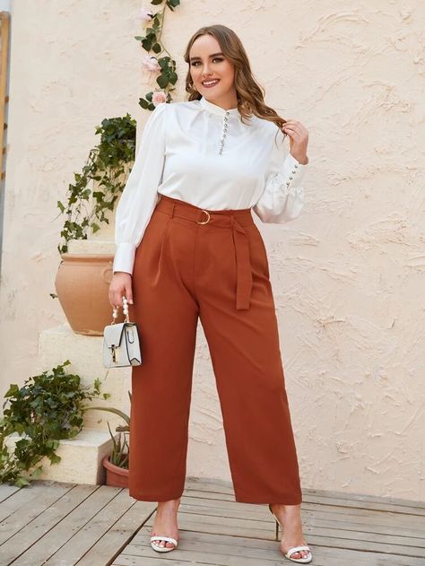 Plus Size Slacks Outfit Classy, Styling Slacks, Formal Outfits For Women Plus Size, Plus Size Business Casual Work Clothes, Shein Plus Size Outfits, Professional Outfits Women Plus Size, Fancy Date Outfit, Office Outfits Women Plus Size, Tailored Pants Outfit