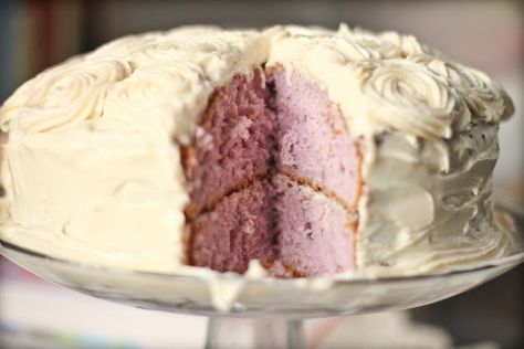 Taro Cake with Cream Cheese Frosting - Note that this used taro powder meant for boba tea and not a straight up taro powder... can you find a nondairy version??? Taro Recipes, Taro Cake, Taro Root, Cream Cheese Frosting Cake, Cream Cake Recipe, Cake With Cream Cheese Frosting, With Cream Cheese Frosting, Asian Desserts, Cake With Cream Cheese