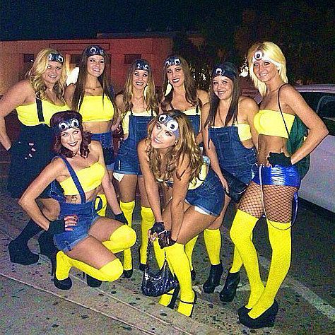 Ghouls Gone Wild! 50 Creative Girlfriend Group Costumes: You know the drill: you and your girlfriends spend weeks talking about your group costume only for Halloween to creep up on you without actually planning anything. Group Costumes Ideas, Girlfriend Group, Munchkin Cats, Girl Group Halloween Costumes, Group Halloween Costume Ideas, 2015 Halloween Costumes, Cute Group Halloween Costumes, Best Friend Halloween Costumes, Bff Halloween Costumes