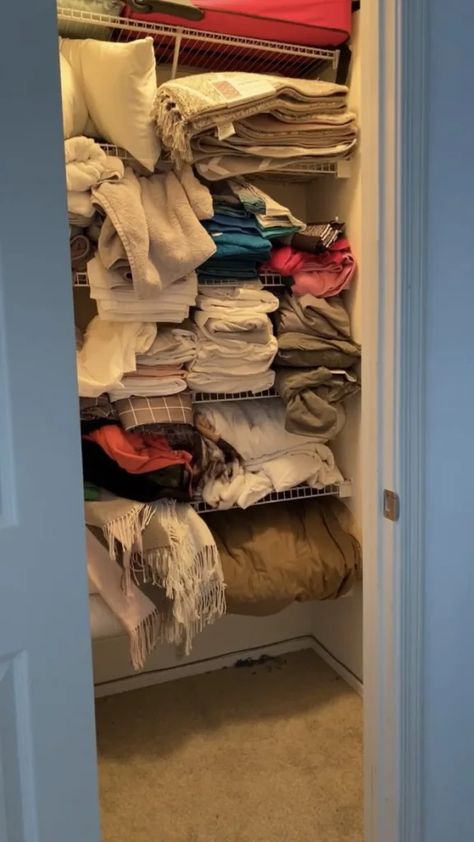 Linen Closet Color Ideas, Wallpaper In Linen Closet, Making A Linen Closet, Minimalist Linen Closet, Closet Makeover On A Budget, Small Linen Closet Organization, Small Linen Closet, Linen Closet Makeover, Small Linen Closets