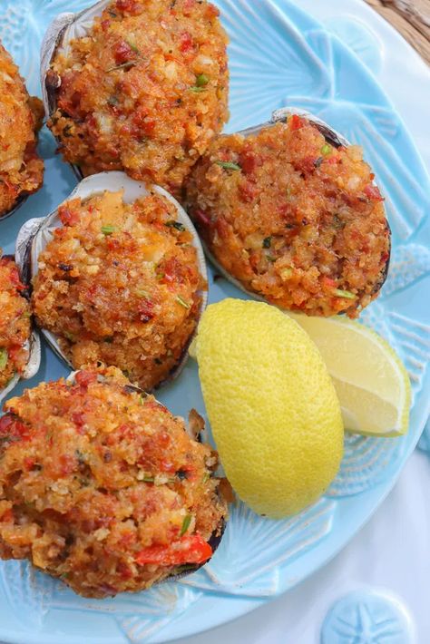 New England Style Baked Stuffed Clams - Cooking with Books Stuffed Quahogs, Seafood Stuffing, Stuffed Clams, Stuffing Bake, Clams Casino, Clam Bake, Clam Recipes, Clam Chowder, New England Style