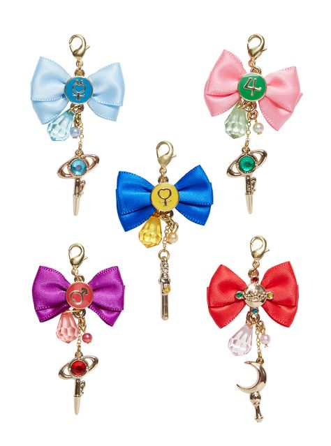 Sailor Moon Ribbon Cellphone Charm Blind Boxes, Sailor Moon Ribbon, Sailor Moon Toys, Sailor Moon Collectibles, Sailor Moon Merchandise, Charms Candy, Sailor Moon Fan Art, Sailor Pluto, Sailor Neptune, Sailor Chibi Moon