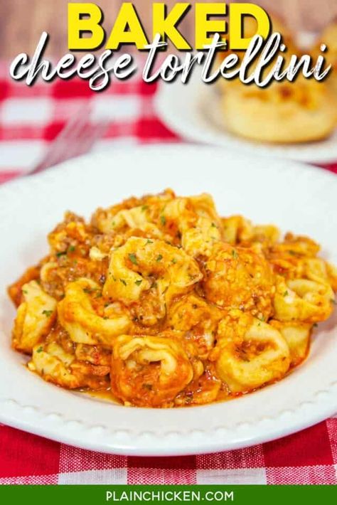 No-Boil Baked Cheese Tortellini - everything cooks in the pan, even the frozen tortellini! Super easy weeknight meal! Baked Cheese Tortellini, Frozen Tortellini, Cheese Tortellini Recipes, Baked Pasta Dishes, Slow Cooker Casserole, Tortellini Bake, Chicken Tortellini, Tortellini Recipes, Plain Chicken