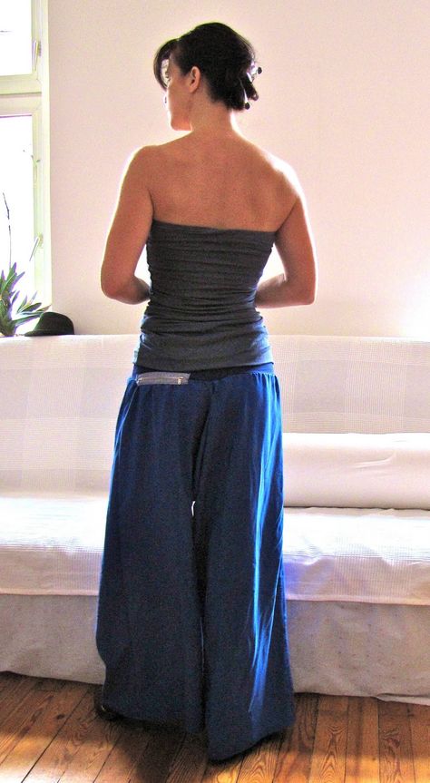 Pant Sewing, Sarouel Pants, Pants Tutorial, Diy Pants, Simple Yoga, Sewing Pants, Diy Vetement, Creation Couture, Yoga Pant