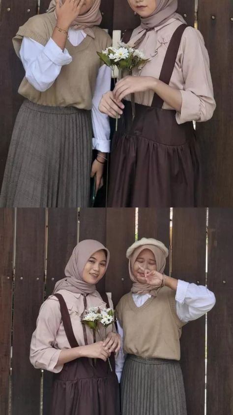 Vintage Outfits Hijab Year Book, Ootd Vintage 90s Hijab, Dress Vintage Hijab, Outfit Vintage Hijab, Tema Yearbook, Foto Yearbook, Yearbook Idea, Stiker Ig, 90's Outfit