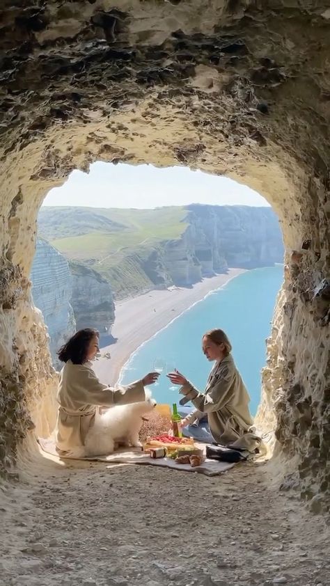 Etretat France, Picnic Spot, Perfect Picnic, Normandy France, Summer Dream, Paris Travel, Dali, Tag Someone, Europe Travel