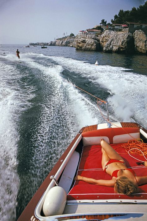 Slim Aarons, The French Riviera, Boats Luxury, Framing Photography, Water Skiing, Speed Boats, French Riviera, Saint Tropez, South Of France