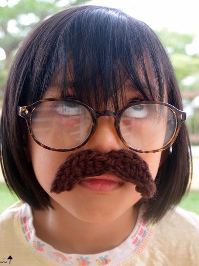 Crochet Mustache Pattern, Crochet Mustache, Mustache Costume, Geek Crochet, Knitting Business, Fu Manchu, String Crafts, Yarn Craft, Crochet Plant