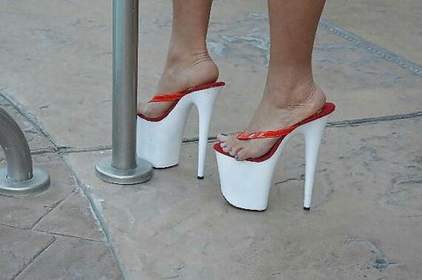 Long Leg Cast, High Heel Flip Flops, High Heel Platform Sandals, Extreme High Heels, Wooden Sandals, High Heel Mules, Beautiful High Heels, High Heel Platform, Fashion High Heels