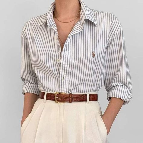 Ralph Lauren Outfits Women Casual Classy, Turtleneck Under Button Up, Mode Tips, Skandinavian Fashion, Stylish Work Attire, Business Casual Outfits For Work, Elegante Casual, Classy Work Outfits, Stylish Work Outfits