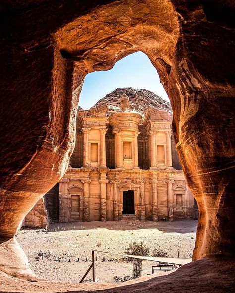 Dream Destinations, Wonders Of The World, Monument Valley, Places To Go, The City, Jordan, Wonder, Natural Landmarks, Architecture