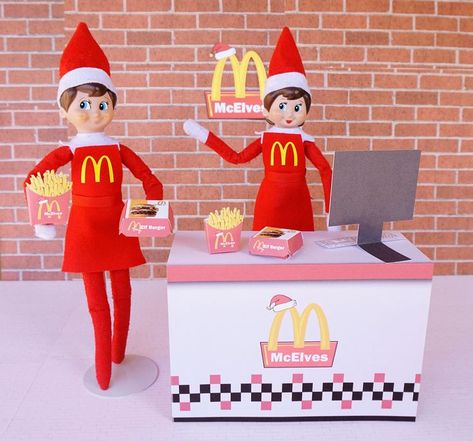 Elf McDonalds - McElves Elf on the Shelf Idea #elf #elfontheshelf #mcdonalds #printables #elfideas #elfontheshelfideas Elf Mcdonalds, Mcdonalds Printables, Elfs Ideas, Funny Elves, Diy Elf, To Do App, Elf Shelf, Shelf Elf, Doll Props