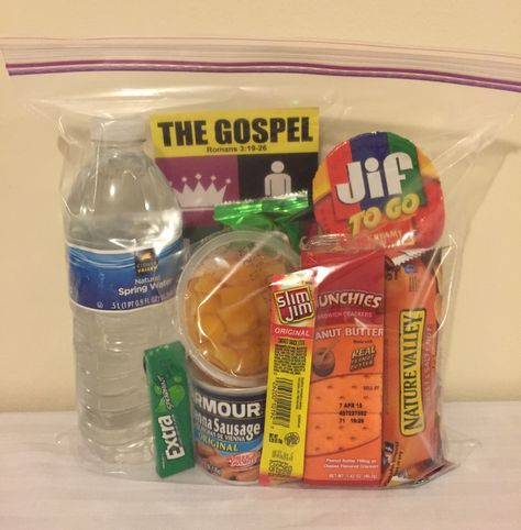 Homeless Kits, Blessings Bags, Homeless Ideas, Blessing Boxes, Homeless Bags, Homeless Care Package, Blessing Bag, Community Service Ideas, Charity Work Ideas