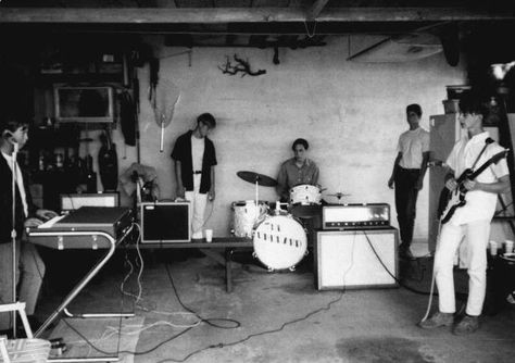 garage band Basement Garage, 1960s Music, Rock Aesthetic, Wall Of Sound, Noise Pollution, Punk Aesthetic, Local Bands, Swinging Sixties, Garage Band