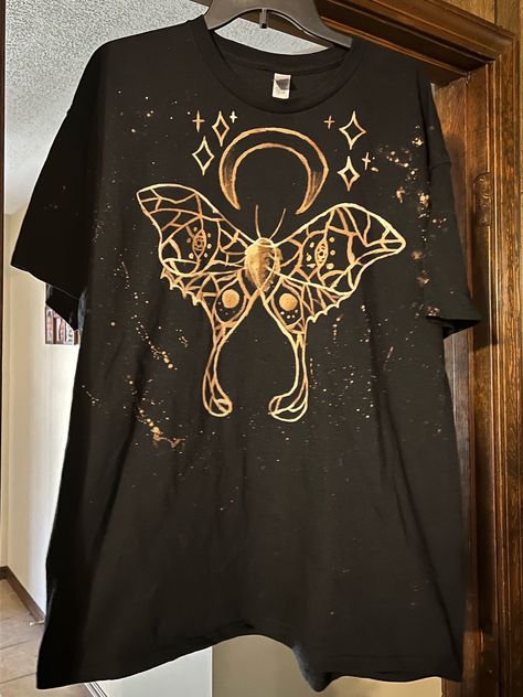 This is a one of a kind lunar moth tshirt Hand painted with bleach! Only one in stock!!  Size: 2XL Bleach Art Tshirt, Halloween Bleach Shirt Ideas, Bleach Tshirt Designs, Dark Boho Style, Moth Tshirt, Bleach Clothes Design, Bleach Art Shirts, Puffy Paint Shirts, Tshirt Hand Painted