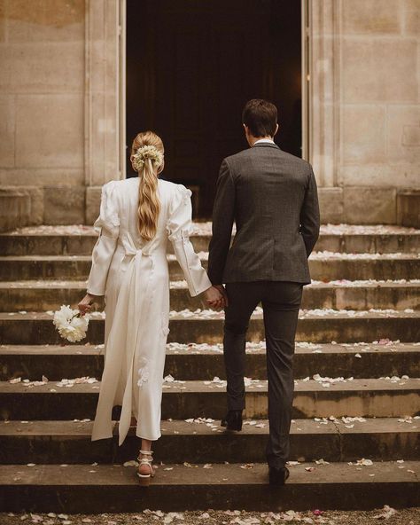 Geraldine Guyot on Instagram: “Stepping into a lifetime of love and happiness, wearing the most dreamy dress ❤️ Thank you @jonathan.anderson and the @loewe team for…” Alexandre Arnault, Jonathan Anderson, Romantic Mood, Love And Happiness, Small Bouquet, Civil Ceremony, French Wedding, Royal Weddings, Dreamy Dress