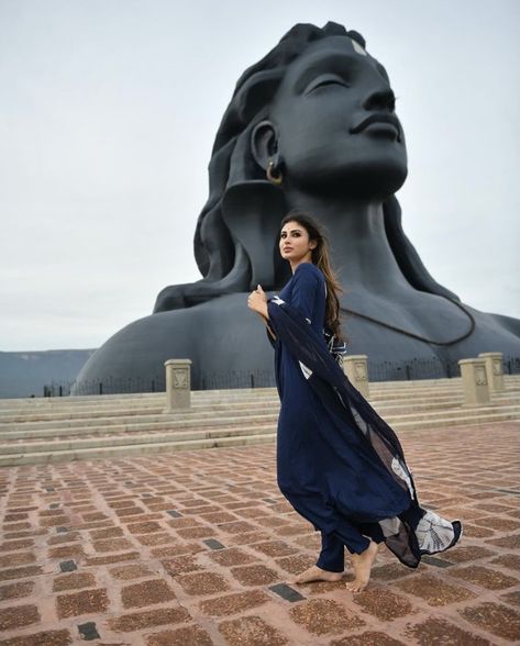 Places To Visit In India, Isha Yoga, Temple Photography, Mouni Roy, Yoga Photos, Cute Images For Dp, Shiva Photos, Travel Pictures Poses, Photography Posing Guide